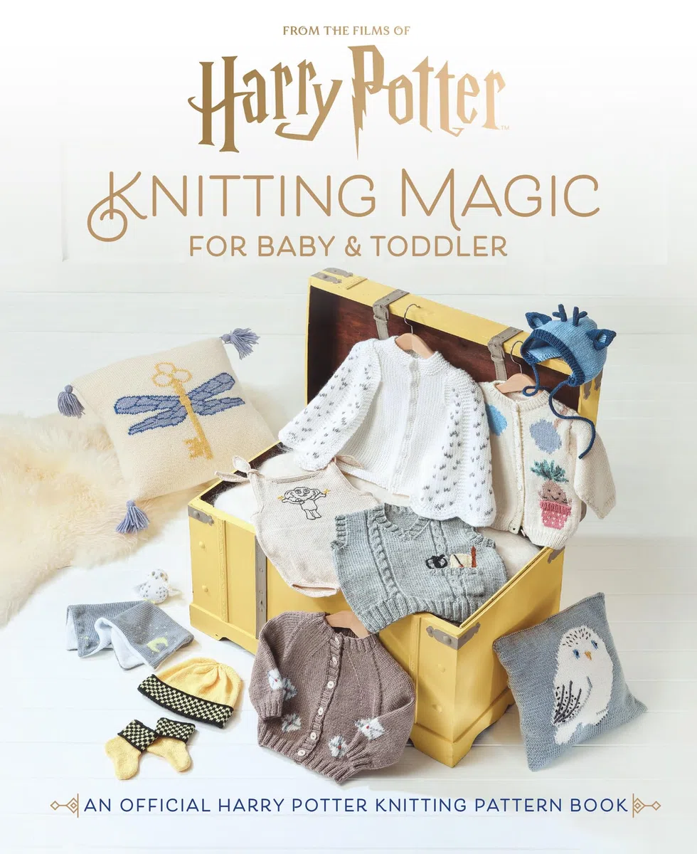 Harry Potter: Knitting Magic for Baby and Toddler: The official craft pattern book for fans of the series