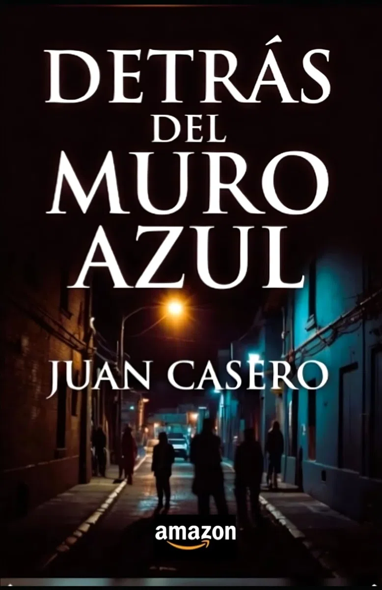 Detrás del muro azul