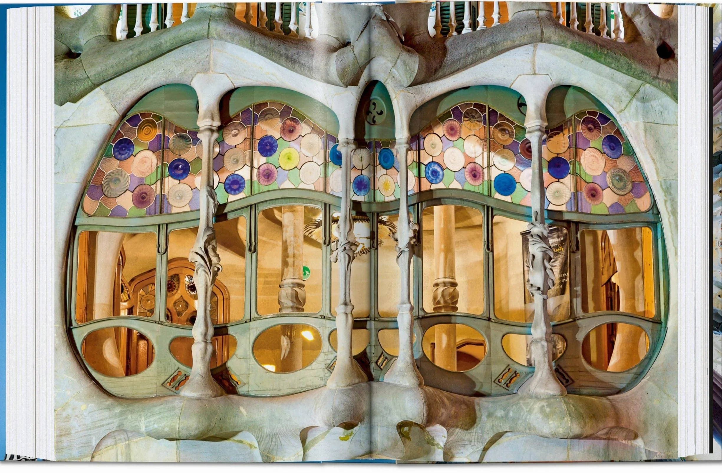 Gaudí. The Complete Works. 45th Ed. (45th Edition)