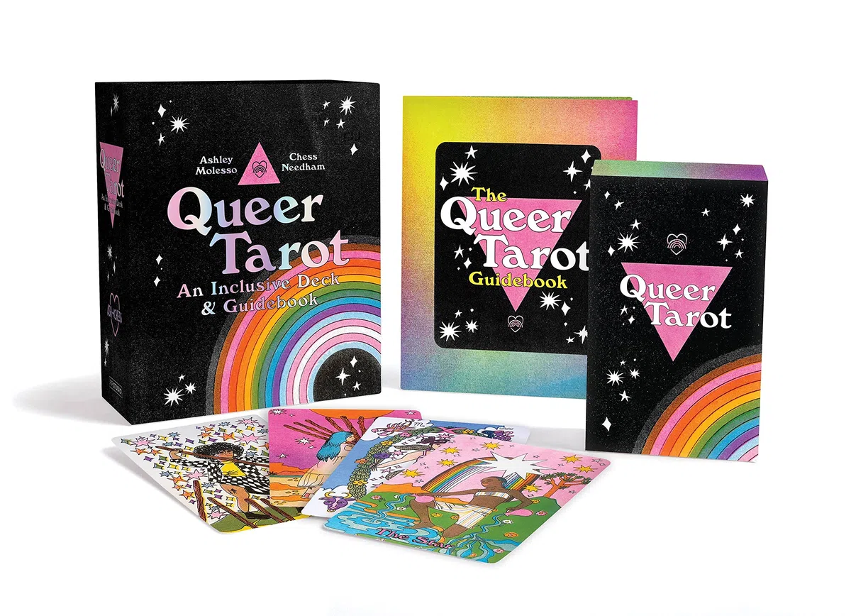 Queer Tarot: An Inclusive Deck and Guidebook (RP Studio)