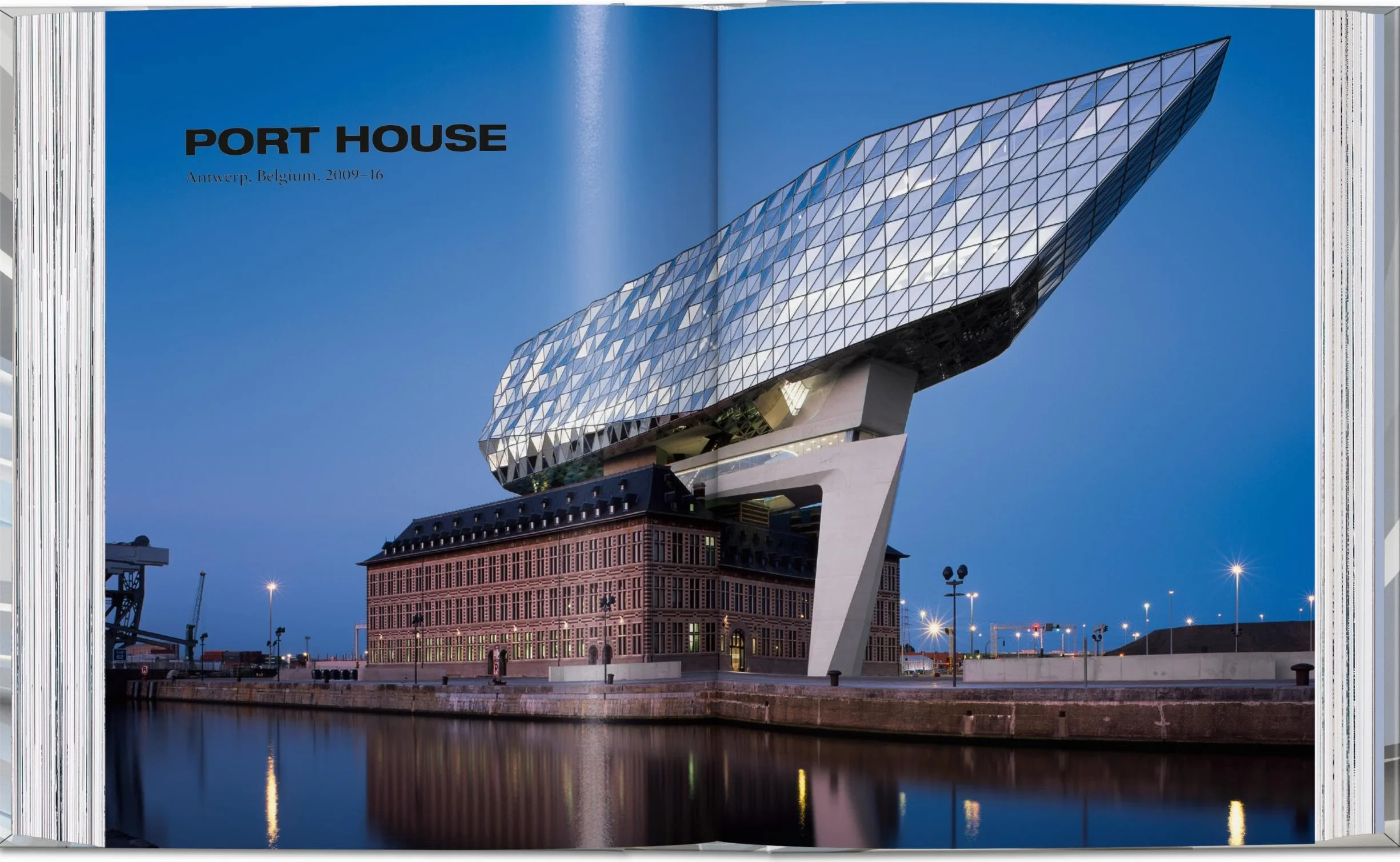 Zaha Hadid: Complete Works 1979–Today. 45th Ed. (45th Edition)